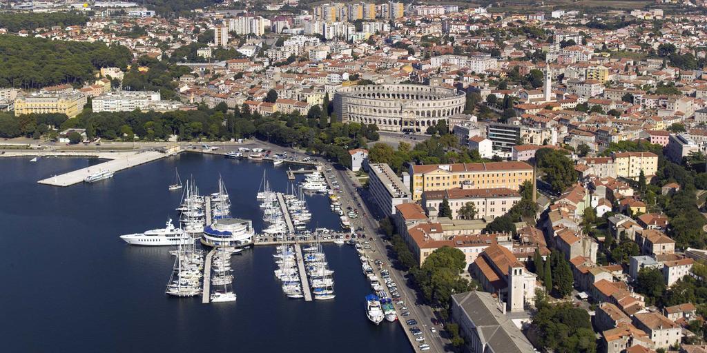 Sara * Pula